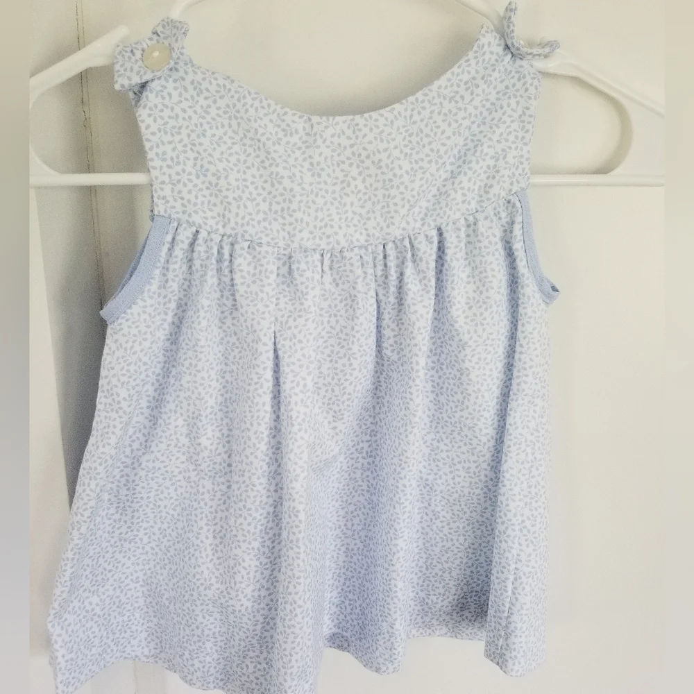 Red Beans Top and Shorts Set - Sizes 4 and 3 - Picture 2 of 6